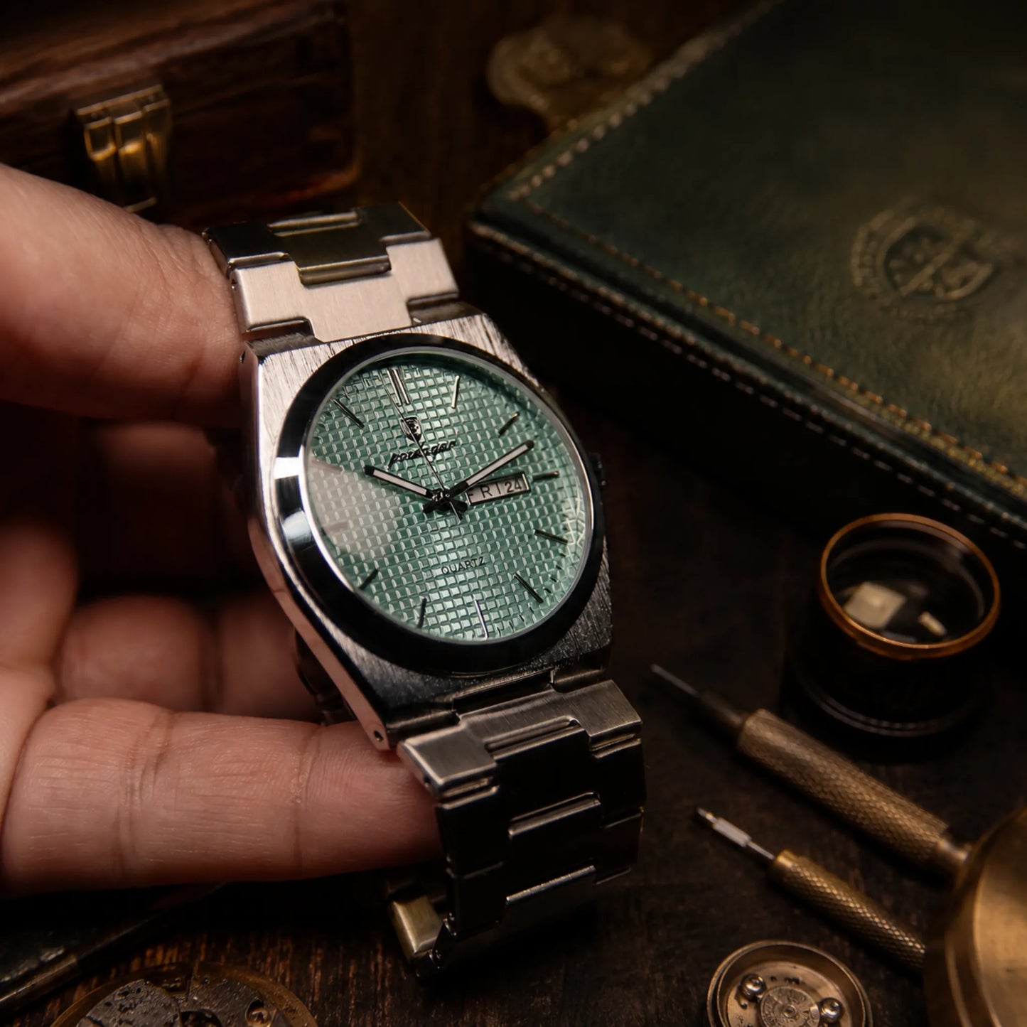 Ashford & Crowe® Guilloche